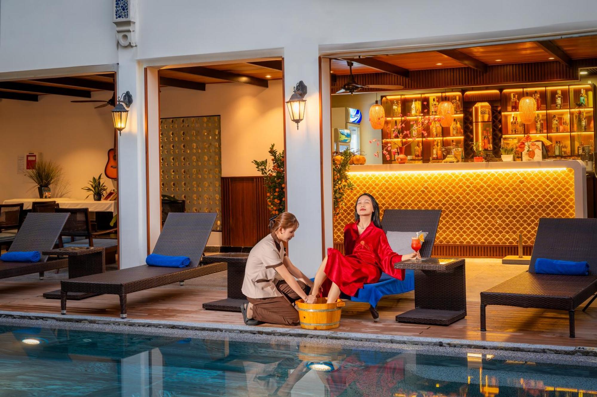 Laluna Hoi An Riverside Hotel & Spa Экстерьер фото