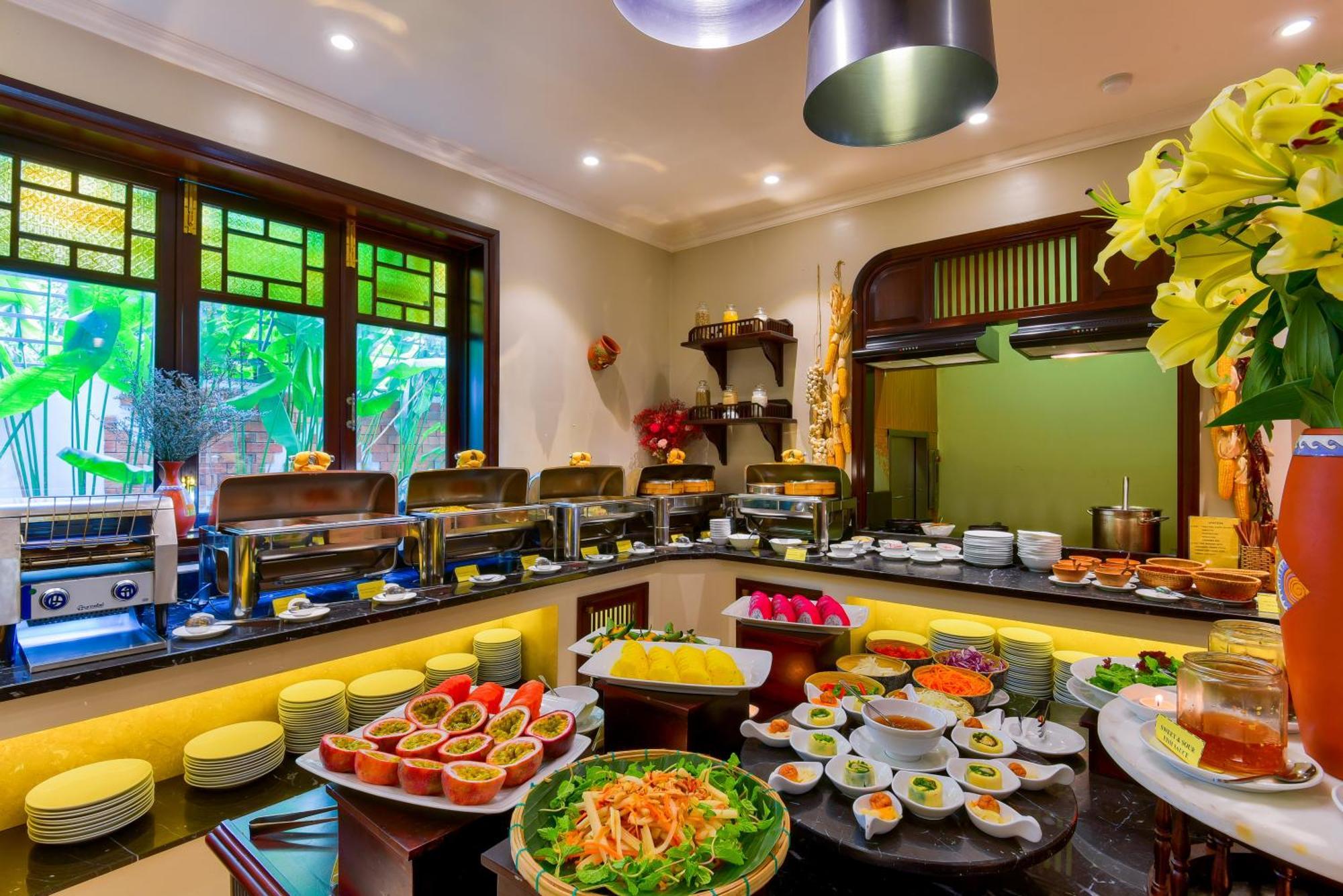 Laluna Hoi An Riverside Hotel & Spa Экстерьер фото
