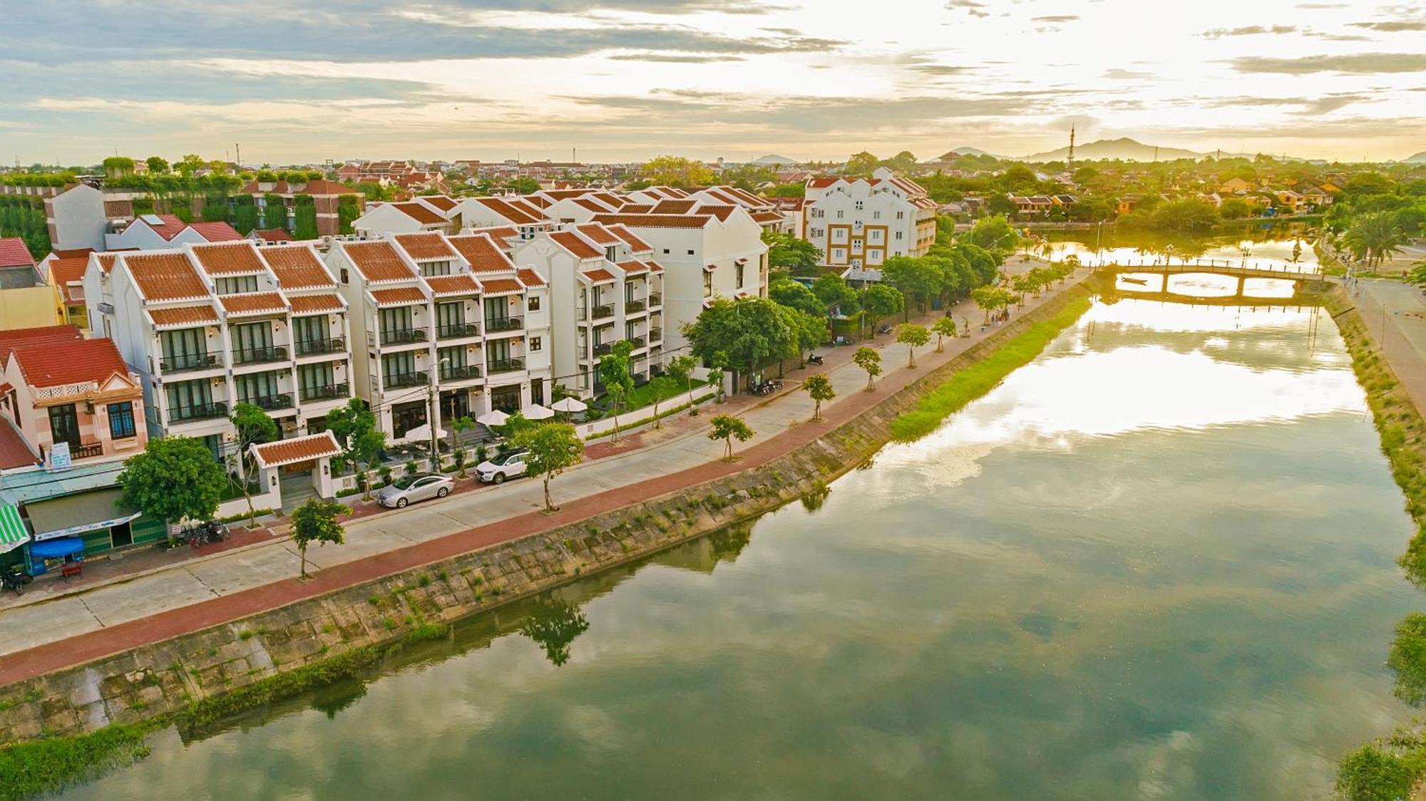 Laluna Hoi An Riverside Hotel & Spa Экстерьер фото
